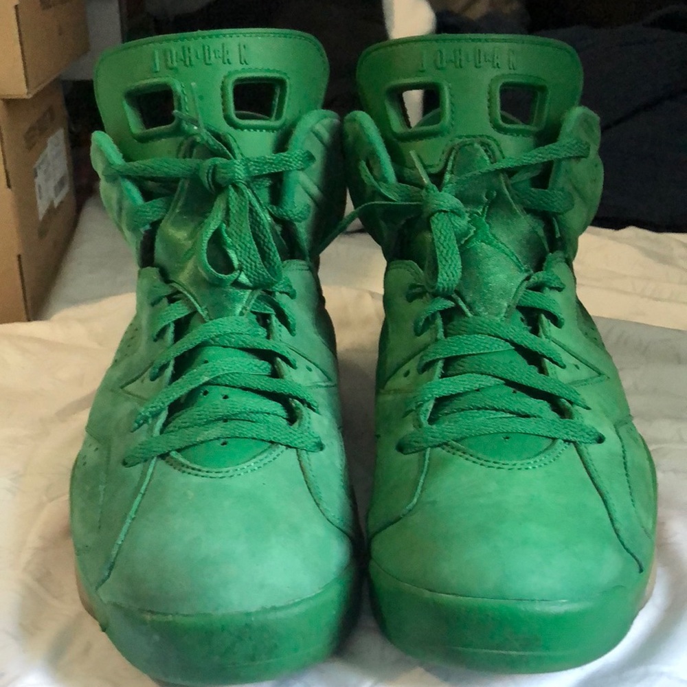 Like New Mens Gatorade Air Jordan 6’s